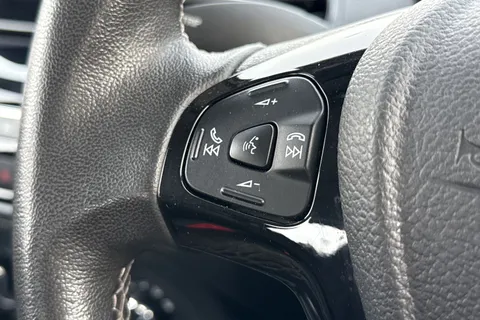 MH68DTK Ford Ka+ 1.2 Ti-VCT Zetec Euro 6 (s/s) 5dr Thumbnail #38