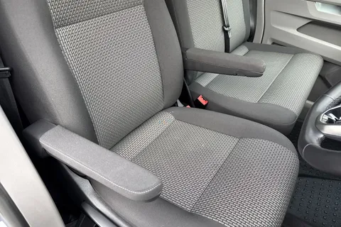 PK74OAJ Volkswagen Transporter T28 Panel van Highline SWB 110 PS 2.0 TDI 5sp Manual Thumbnail #34