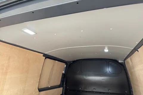 PK74OAJ Volkswagen Transporter T28 Panel van Highline SWB 110 PS 2.0 TDI 5sp Manual Thumbnail #39