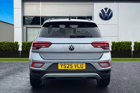 YS25VLU Volkswagen T-Roc 1.0 TSI 115 Match 5dr, **REAR VIEW CAMERA** Thumbnail #5