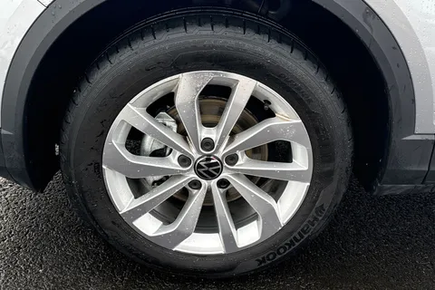 YS25VLU Volkswagen T-Roc 1.0 TSI 115 Match 5dr, **REAR VIEW CAMERA** Thumbnail #7