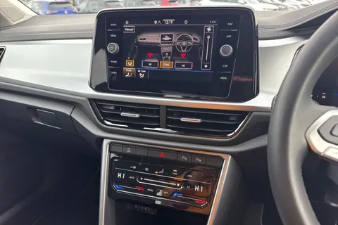 YS25VLU Volkswagen T-Roc 1.0 TSI 115 Match 5dr, **REAR VIEW CAMERA** Thumbnail #19