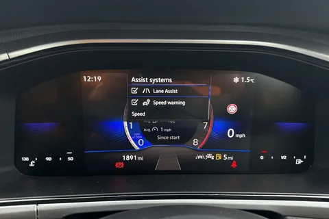 YS25VLU Volkswagen T-Roc 1.0 TSI 115 Match 5dr, **REAR VIEW CAMERA** Thumbnail #35