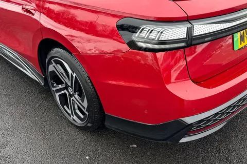 MV75UMD Volkswagen Id.7 250kW 4MOTION GTX Plus 86kWh 5dr Auto, **VAT QUALIFYING** Thumbnail #8