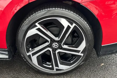 MV75UMD Volkswagen Id.7 250kW 4MOTION GTX Plus 86kWh 5dr Auto, **VAT QUALIFYING** Thumbnail #11