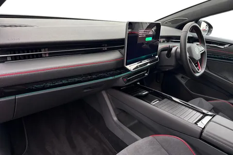 MV75UMD Volkswagen Id.7 250kW 4MOTION GTX Plus 86kWh 5dr Auto, **VAT QUALIFYING** Thumbnail #15