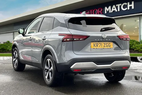 KR71ZGG Nissan Qashqai 1.3 DIG-T MHEV N-Connecta XTRON Euro 6 (s/s) 5dr Thumbnail #2