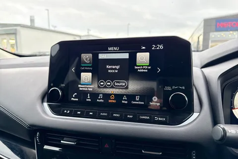 KR71ZGG Nissan Qashqai 1.3 DIG-T MHEV N-Connecta XTRON Euro 6 (s/s) 5dr Thumbnail #16