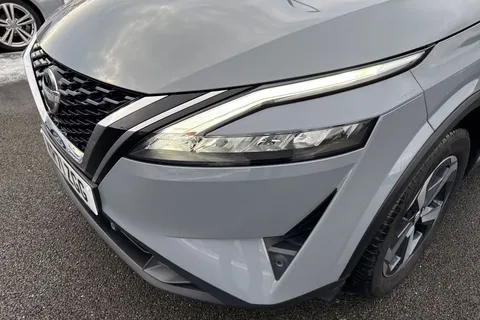 KR71ZGG Nissan Qashqai 1.3 DIG-T MHEV N-Connecta XTRON Euro 6 (s/s) 5dr Thumbnail #25