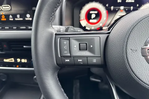 KR71ZGG Nissan Qashqai 1.3 DIG-T MHEV N-Connecta XTRON Euro 6 (s/s) 5dr Thumbnail #39