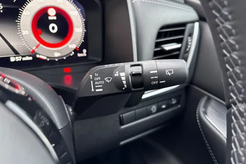 KR71ZGG Nissan Qashqai 1.3 DIG-T MHEV N-Connecta XTRON Euro 6 (s/s) 5dr Thumbnail #42