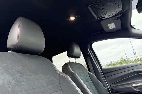 KX19ECP Ford Kuga 2.0 TDCi EcoBlue ST-Line Euro 6 (s/s) 5dr Thumbnail #23