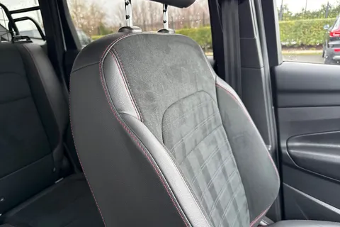 KX19ECP Ford Kuga 2.0 TDCi EcoBlue ST-Line Euro 6 (s/s) 5dr Thumbnail #58