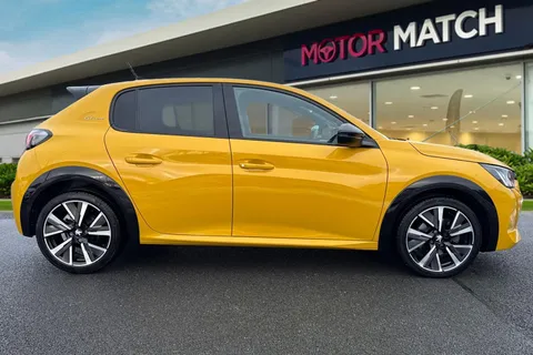 PX70WVD PEUGEOT 208 1.2 PureTech GT Line EAT Euro 6 (s/s) 5dr Thumbnail #3