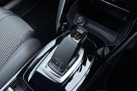 PX70WVD PEUGEOT 208 1.2 PureTech GT Line EAT Euro 6 (s/s) 5dr Thumbnail #19