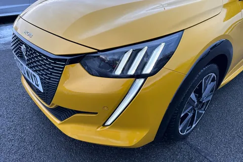 PX70WVD PEUGEOT 208 1.2 PureTech GT Line EAT Euro 6 (s/s) 5dr Thumbnail #25