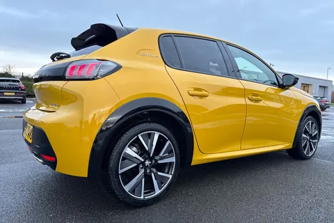 PX70WVD PEUGEOT 208 1.2 PureTech GT Line EAT Euro 6 (s/s) 5dr Thumbnail #34