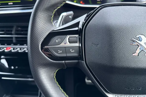 PX70WVD PEUGEOT 208 1.2 PureTech GT Line EAT Euro 6 (s/s) 5dr Thumbnail #38