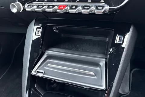 PX70WVD PEUGEOT 208 1.2 PureTech GT Line EAT Euro 6 (s/s) 5dr Thumbnail #55