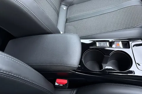 PX70WVD PEUGEOT 208 1.2 PureTech GT Line EAT Euro 6 (s/s) 5dr Thumbnail #58