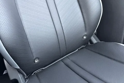 DC75MKE BYD Dolphin Surf 30kWh Active Auto 5dr Thumbnail #60