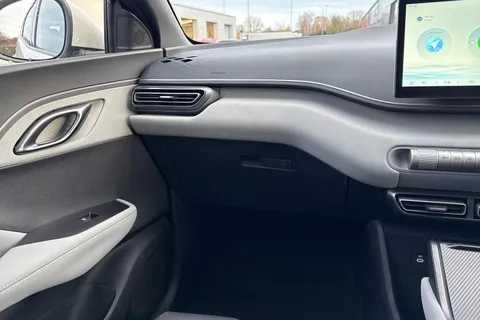 DA75EKN BYD Dolphin Surf 30kWh Active Auto 5dr Thumbnail #14