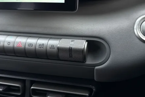 DA75EKN BYD Dolphin Surf 30kWh Active Auto 5dr Thumbnail #19