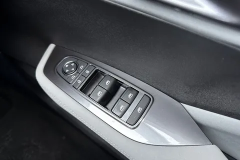 DA75EKN BYD Dolphin Surf 30kWh Active Auto 5dr Thumbnail #42