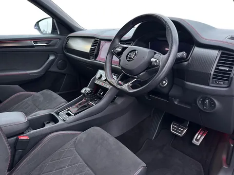 DA71RLO Škoda Kodiaq 2.0 TSI vRS DSG 4WD Euro 6 (s/s) 5dr (7 Seat) Thumbnail #9