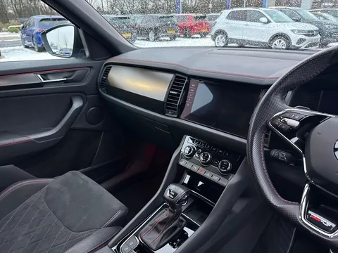 DA71RLO Škoda Kodiaq 2.0 TSI vRS DSG 4WD Euro 6 (s/s) 5dr (7 Seat) Thumbnail #16