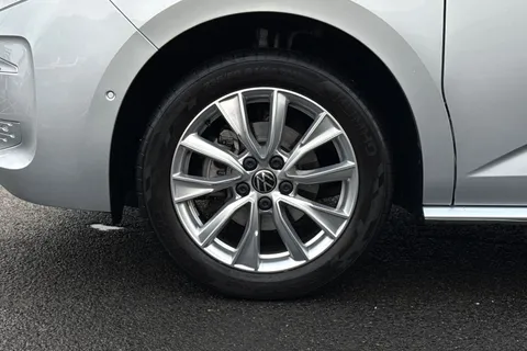 BT25CXF Volkswagen Multivan 2.0 TDI Style 5dr LWB DSG Thumbnail #11