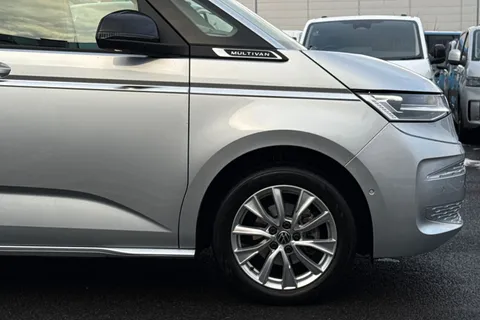 BT25CXF Volkswagen Multivan 2.0 TDI Style 5dr LWB DSG Thumbnail #30