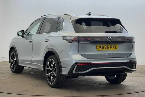 KR25PYL Volkswagen Tiguan 2.0 TDI R-Line 5dr DSG⭐ IQ lights, Sunroof, Info & Driver Package⭐ Thumbnail #3