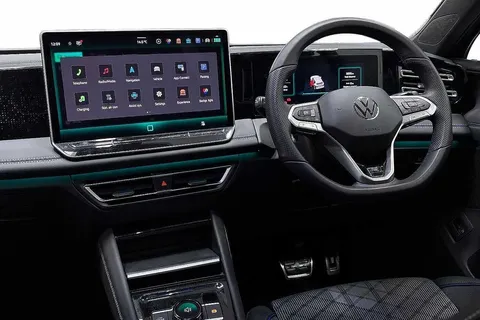 KR25XBD Volkswagen Tiguan 1.5 TSI 272 eHybrid R-Line DSG⭐IQ Lights, Info Package pack, Sunroof⭐ Thumbnail #2