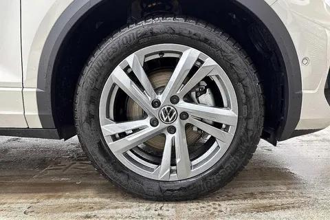 DC25ZKY Volkswagen T-Roc 2.0 TDI 150 EVO R-Line 5dr DSG⭐  Low TAX £195 a Year⭐ Thumbnail #6