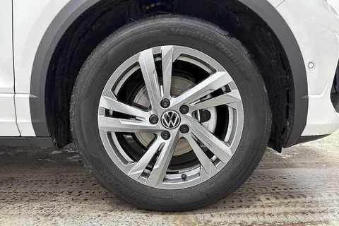 DC25ZCE Volkswagen T-Roc 1.5 TSI R-Line 5dr DSG ⭐Rear view camera, Tilting and sliding panoramic sun Thumbnail #6