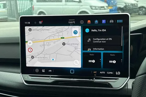 CX75KLV Volkswagen Golf 1.5 TSI 150 R-Line 5dr Thumbnail #13