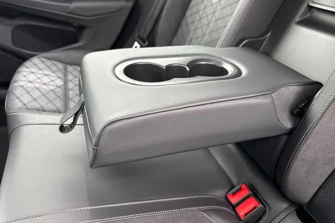 CX75KLV Volkswagen Golf 1.5 TSI 150 R-Line 5dr Thumbnail #27