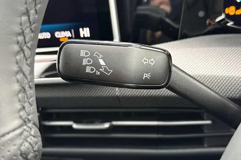 CX75KLV Volkswagen Golf 1.5 TSI 150 R-Line 5dr Thumbnail #31