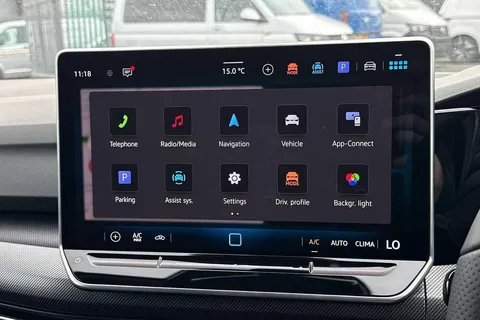 CX75KLV Volkswagen Golf 1.5 TSI 150 R-Line 5dr Thumbnail #34