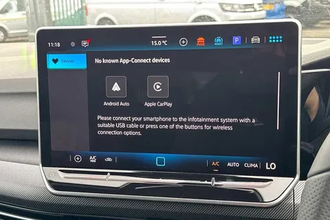 CX75KLV Volkswagen Golf 1.5 TSI 150 R-Line 5dr Thumbnail #37