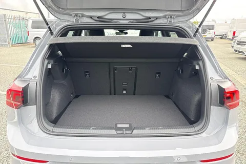 CX75KLV Volkswagen Golf 1.5 TSI 150 R-Line 5dr Thumbnail #56