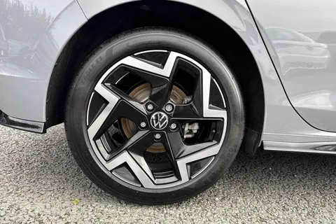 CX75KLV Volkswagen Golf 1.5 TSI 150 R-Line 5dr Thumbnail #69