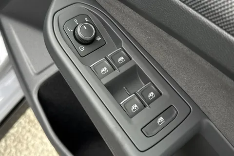 CX75KLV Volkswagen Golf 1.5 TSI 150 R-Line 5dr Thumbnail #73