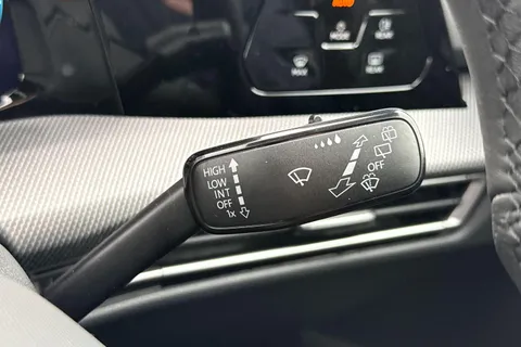 CX75KLV Volkswagen Golf 1.5 TSI 150 R-Line 5dr Thumbnail #75