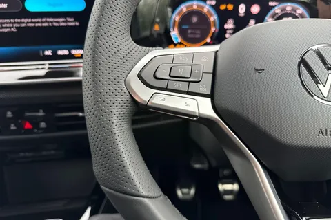 CX75KLV Volkswagen Golf 1.5 TSI 150 R-Line 5dr Thumbnail #77