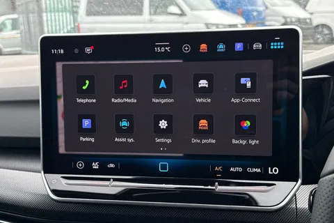 CX75KLV Volkswagen Golf 1.5 TSI 150 R-Line 5dr Thumbnail #79