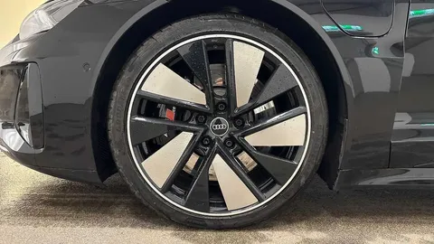 KY71HYS Audi RS e-tron GT 440,00 kW Thumbnail #6