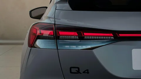  Audi Q4 e-tron 45 Black Edition Sportback Auto quattro 5dr 82kWh Thumbnail #7