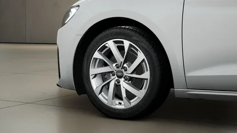  Audi A1 1.0 TFSI 30 Sport Sportback Euro 6 (s/s) 5dr Thumbnail #4